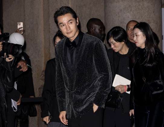 MFW Giorgio Armani arrivals MP A guest arrives to Pinacoteca of Brera to attending the Giorgio Armani fashion show is held during Milan s Fashion Week Womenswear Spring Summer 2026, on September 28, 2025 in Milan (Italy). Photo by Marco Piovanotto Abacapress.com  Copyright: xPiovanottoxMarco ABACAx