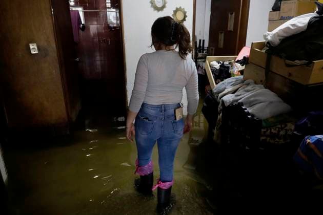 Rains Cause Severe Damage In The Tlahuac Municipality, Mexico City Homes in the southernmost part of the Tlahuac borough of Mexico City, Mexico, on September 28, 2025, are damaged after heavy rains hit the capital, causing severe damage to the area. Mexico City Mexico City Mexico  Copyright: xGerardoxVieyrax originalFilename: vieyra-notitle250928_npQ07.jpg