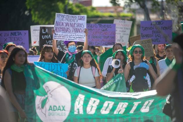 Women taking part during a demonstration in the main streets of the Queretaro for the Global Day of Action for Legal, Safe, and Accessible Abortion. on September 28, 2025 in Quertetaro, Mexico. Queretaro Mexico - ZUMAe321 20250928_zia_e321_009 Copyright: xJosexCarrerax
