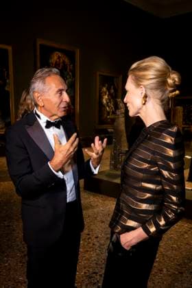 Milan Fashion Week - Women S S 2026 Giorgio Armani Fashion Show Front Row Pinacoteca di Brera - Milan, Italy Carlo Capasa;Cate Blanchett Milan Fashion Week - Women S S 2026 Giorgio Armani Fashion Show Front Row Pinacoteca di Brera - Milan, Italy 28th September 2025  Copyright: xALFONSOxCATALANO SGPITALIAx