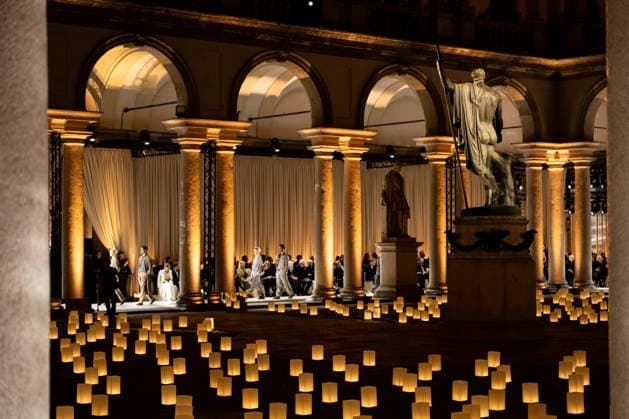 Milan Fashion Week - Women S S 2026 Giorgio Armani Fashion Show Vibes Pinacoteca di Brera - Milan, Italy Milan Fashion Week - Women S S 2026 Giorgio Armani Fashion Show Vibes Pinacoteca di Brera - Milan, Italy 28th September 2025  Copyright: xALFONSOxCATALANO SGPITALIAx