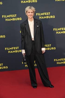 Filmfest Hamburg - Premiere Das Leben der Wünsche Luise Heyer, Premiere des Films Das Leben der Wünsche auf dem Filmfest Hamburg vor dem Cinemaxx Dammtor, Hamburg, 28.09.2025 Copyright: xEventpressxBecherx