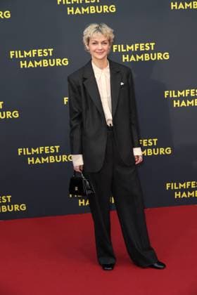 Filmfest Hamburg - Premiere Das Leben der Wünsche Luise Heyer, Premiere des Films Das Leben der Wünsche auf dem Filmfest Hamburg vor dem Cinemaxx Dammtor, Hamburg, 28.09.2025 Copyright: xEventpressxBecherx