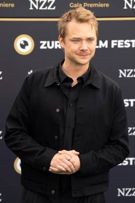 Sven Schelker bei der Premiere des Kinofilms Stiller auf dem 21. Zurich Film Festival 2025 im Kongresssaal. Zürich, 28.09.2025