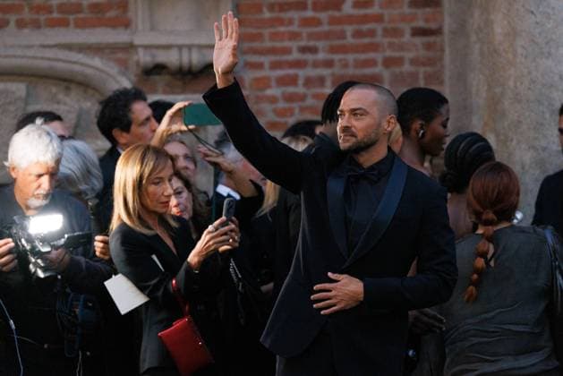 News - Giorgio Armani - Celebrities Arrivals - Milan Fashion Week - Womenswear Spring Summer 2026 Jesse Williams arrives at the Giorgio Armani fashion show during the Milan Fashion Week Womenswear Spring Summer 2026 on September 28, 2025 in Milan, Italy. Photo: Cinzia Camela. Milan Pinacoteca di Brera Italy Copyright: xCinziaxCamelax xLiveMediax LPN_2055106