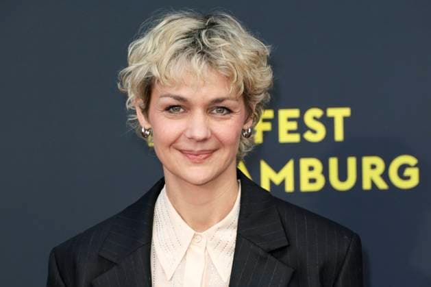 abb Luise Heyer Schauspielerin zu Gast auf dem Roten Teppich bei der Kino Film Premiere Das Leben der Wünsche Wuensche auf dem Filmfest Hamburg im Cinemaxx Kino am Dammtor am 28.09.2025 in Hamburg Hamburg Deutschland