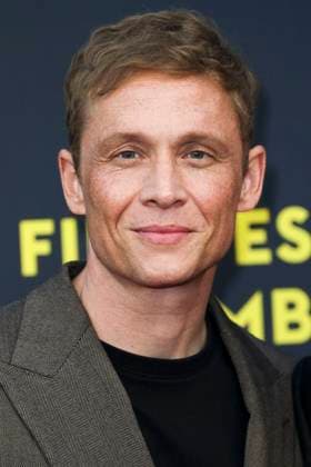 abb Matthias Schweighöfer Schweighoefer Schauspieler zu Gast auf dem Roten Teppich bei der Kino Film Premiere Das Leben der Wünsche Wuensche auf dem Filmfest Hamburg im Cinemaxx Kino am Dammtor am 28.09.2025 in Hamburg Hamburg Deutschland