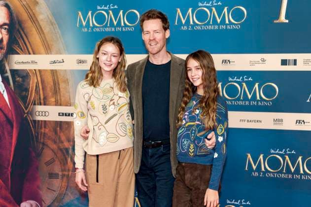 Mimi Kloiber, Herbert Kloiber jr. und Greta Kloiber bei der Premiere des Kinofilms Momo im Mathäser Filmpalast. München, 28.09.2025