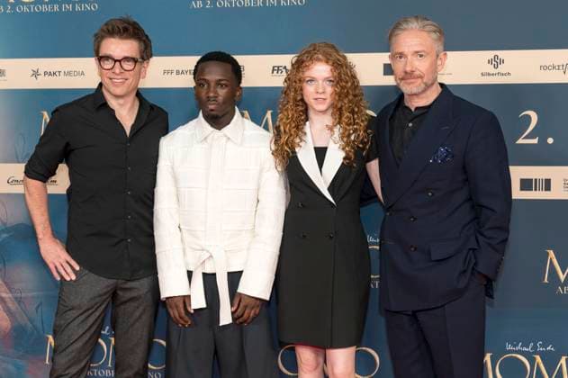 Christian Ditter, Araloyin Oshunremi, Alexa Goodall und Martin Freeman bei der Premiere des Kinofilms Momo im Mathäser Filmpalast. München, 28.09.2025