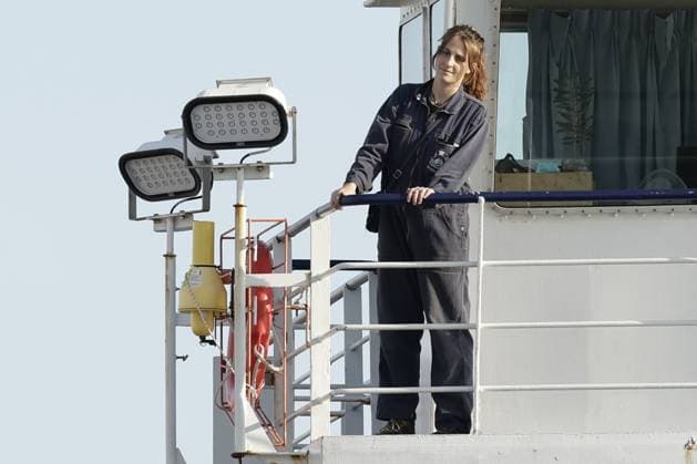 Napoli, Naples, Italy: The Sea Watch 5 arrives at pier 32 in the port of Naples. Around 124 migrants disembark. During the night of September 26, 2025, the humanitarian ship is hit by gunfire from a Libyan patrol boat, but no injuries are reported. In photo the head of mission Eliora Henzler Napoli Italy  - ZUMAp169 20250929_zea_p169_008 Copyright: xAntonioxBalasco LiveMediax