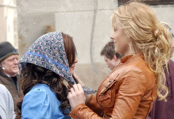 Blake Lively and Leighton Meester on the set of Gossip Girl shooting in Manhattan, New York City, United States Patricia Schlein WENN 5103411.jpg