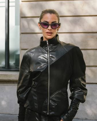 Clara Berry à larrivée au défilé Weinsanto Collection Femme Prêt à Porter Printemps Eté 2026 lors de la Fashion Week de Paris PFW , à Paris, France, le 29 septembre 2025 Sam Delpech Bestimage Celebrities arrive at the Weinsanto Womens Ready to Wear Spring Summer 2026 collection show during Paris Fashion Week PFW in Paris, France, on September 29, 2025 Sam Delpech Bestimage Paris France  Copyright: xSamxDelpechx xBestimagexSamxDelpechx xBestimagex