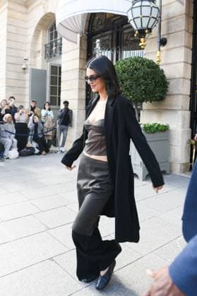 PFW - Kendall Jenner Leaves The Ritz - Paris Kendall Jenner is seen leaving the Ritz hotel in Paris, France on September 29, 2025 as part the Paris Fashion Week. Photo by Florian Poitout ABACAPRESS.COM Paris France  Copyright: xPoitoutxFlorian ABACAx