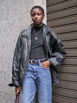 Some models who walked the catwalks at Milan Fashion Week give themselves to photographers backstage.  Copyright: xLucaxPontix xipa-agency.netx xLucaPonti IpaAgencyx IPA_Agency_IPA65916997