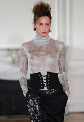 PFW - Weinsanto Runway A model walks the runway during the Weinsanto Womenswear Spring Summer 2026 show as part of Paris Fashion Week on September 29, 2025 in Paris, France. Photo by Alain-Gil Gonzalez ABACAPRESS.COM Paris France  Copyright: xGonzalezxAlain-Gil ABACAx