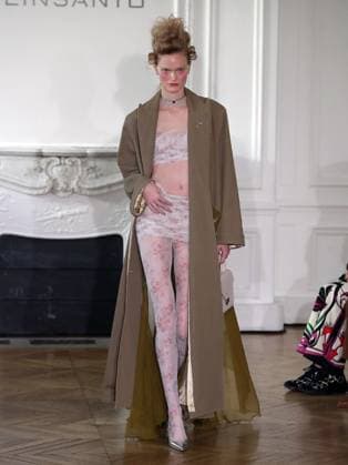PFW - Weinsanto Runway A model walks the runway during the Weinsanto Womenswear Spring Summer 2026 show as part of Paris Fashion Week on September 29, 2025 in Paris, France. Photo by Alain-Gil Gonzalez ABACAPRESS.COM Paris France  Copyright: xGonzalezxAlain-Gil ABACAx