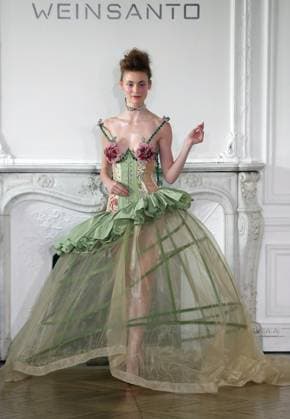 PFW - Weinsanto Runway A model walks the runway during the Weinsanto Womenswear Spring Summer 2026 show as part of Paris Fashion Week on September 29, 2025 in Paris, France. Photo by Alain-Gil Gonzalez ABACAPRESS.COM Paris France  Copyright: xGonzalezxAlain-Gil ABACAx