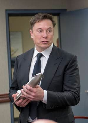 SpaceX CEO Elon Musk April 15, 2019, Colorado Springs, CO, United States: SpaceX CEO Elon Musk, holds a model rocket as he explains the future capabilities of the Starship project to senior leaders of the North American Aerospace Defense Command, U.S. Northern Command, and Air Force Space Command, April 15, 2019 in Colorado Springs, Colorado. Copyright: xSpacexForcex U.S.xNavyx