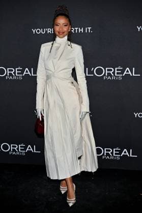 PFW L Oreal Photocall Flora Coquerel attending the photocall of L Oreal Fashion Show during Paris Fashion Week in Paris, France on September 29, 2025. Photo by Julien Reynaud APS-Medias ABACAPRESS.COM Paris France  Copyright: xReynaudxJulien APS-Medias ABACAx