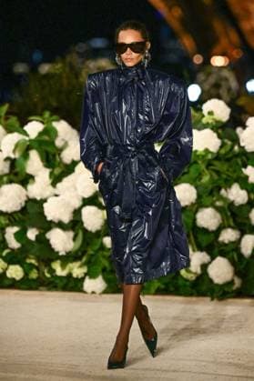 PFW Saint Laurent Runway A model walks the runway during the Saint Laurent Womenswear Spring Summer 2026 show as part of Paris Fashion Week in Paris, France on September 29, 2025. Photo by Aurore Marechal ABACAPRESS.COM Paris France  Copyright: xMarechalxAurore ABACAx