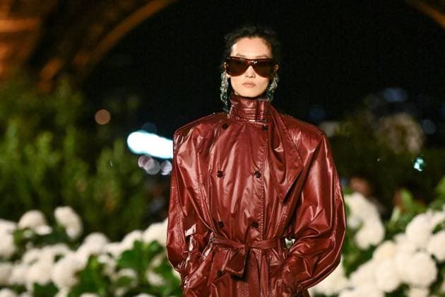 PFW Saint Laurent Runway A model walks the runway during the Saint Laurent Womenswear Spring Summer 2026 show as part of Paris Fashion Week in Paris, France on September 29, 2025. Photo by Aurore Marechal ABACAPRESS.COM Paris France  Copyright: xMarechalxAurore ABACAx