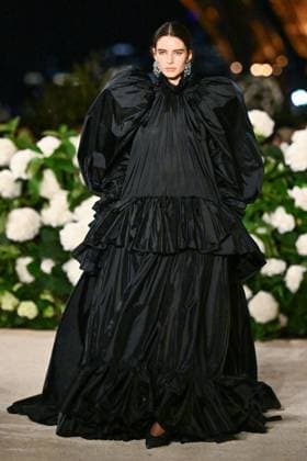 PFW Saint Laurent Runway A model walks the runway during the Saint Laurent Womenswear Spring Summer 2026 show as part of Paris Fashion Week in Paris, France on September 29, 2025. Photo by Aurore Marechal ABACAPRESS.COM Paris France  Copyright: xMarechalxAurore ABACAx
