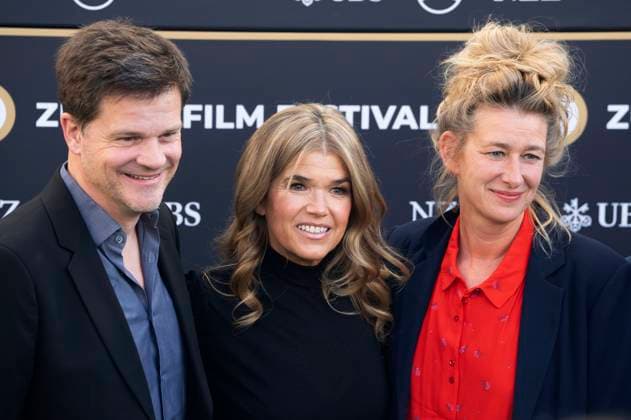 Benjamin Herrmann, Anke Engelke und Neele Leana Vollmar bei der Premiere des Kinofilms Dann passiert das Leben auf dem 21. Zurich Film Festival 2025 im Kongresssaal. Zürich, 29.09.2025