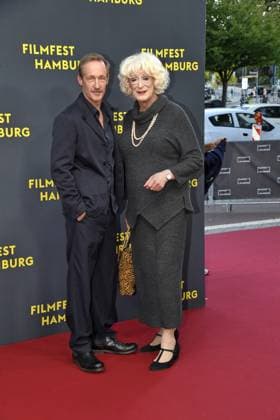 Stephan Kampwirth und Lilo Wanders bei der Premiere OLIVIA im Rahmen des Filmfest Hamburg in Hamburg am 29.09.2025