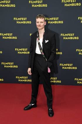 Johannes Hegemann bei der Premiere OLIVIA im Rahmen des Filmfest Hamburg in Hamburg am 29.09.2025