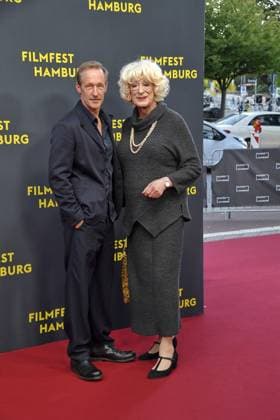 Stephan Kampwirth und Lilo Wanders bei der Premiere OLIVIA im Rahmen des Filmfest Hamburg in Hamburg am 29.09.2025