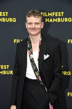 Johannes Hegemann bei der Premiere OLIVIA im Rahmen des Filmfest Hamburg in Hamburg am 29.09.2025