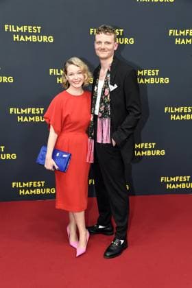 Angelina Häntsch und Johannes Hegemann bei der Premiere OLIVIA im Rahmen des Filmfest Hamburg in Hamburg am 29.09.2025