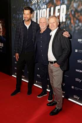 Jonas Boldt, Rudi Völler und Michael Reschke bei der Premiere des Sky Dokumentarfilms Rudi Völler - Es gibt nur einen im Gibson Club. Frankfurt am Main, 29.09.2025