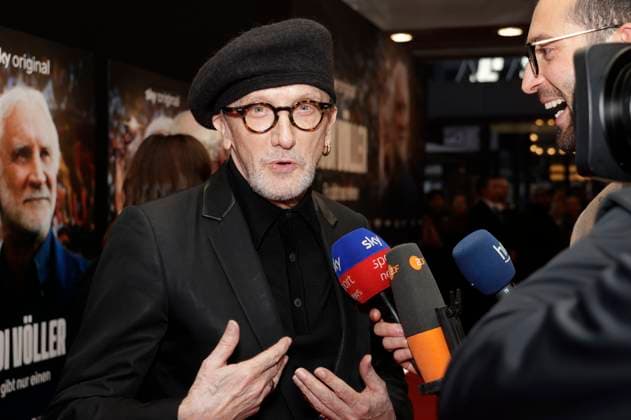 Marius Müller-Westernhagen bei der Premiere des Sky Dokumentarfilms Rudi Völler - Es gibt nur einen im Gibson Club. Frankfurt am Main, 29.09.2025