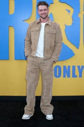 September 29, 2025, Los Angeles, Ca, USA: LOS ANGELES - SEP 29: Harry Jowsey at the The Roofman LA Premiere at the Paramount Studios on September 29, 2025 in Los Angeles, CA Los Angeles USA - ZUMAb170 20250929_aap_b170_103 Copyright: xKayxBlakex