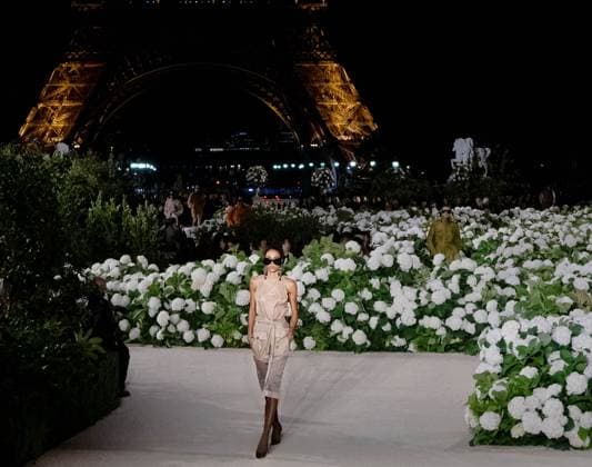 Paris fashion week Womenwear sprint summmer SAINT LAURENT sylvie lefort photography MAXPPP 29 09 2025 @sylvie Lefort Photography MAXPPP 29 09 25 Models present creations from the SPRINT SUMMER 2025 2026 Womenswear collection by SAINT LAURENT during the Paris Fashion Week, in Paris, France 29th September 2025 The presentation of the Womens collections from september 29th to october 7th 25  Copyright: xMAXPPPxsylviexlefortxphotographyx LFR202509309906 LFR202509309906