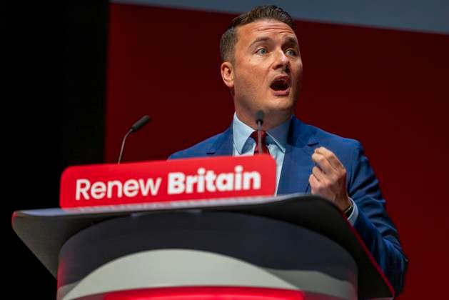 Wes Streeting Addresses Labour Party Conference Day 3, 30 September 2025 Liverpool, UK 30 September 2025 Wes Streeting MP, Secretary of State for Health and Social Care, delivers his speech to delegates on the third day of the Labour Party Conference., Credit:Abdullah Bailey Avalon UK, Liverpool  Copyright: xAbdullahxBaileyx xAvalonx 1041879116