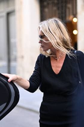 Kate Moss seen heading to a fitting during Paris Fashion Week PFW , in Paris, France, September 30, 2025 Da Silva Perusseau Bestimage Kate Moss seen heading to a fitting in Paris during Paris Fashion Weeks PFW on September 30, 2025 Paris France  Copyright: xTizianoxDaxSilvax-xPierrexPerusseaux xBestimagexTizianoxDaxSilvax-xPierrexPerusseaux xBestimagex