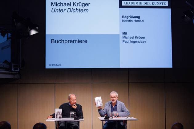 r Akademie der Künste Berlin Michael Krüger Unter Dichtern Buchpremiere, Lesung und Gespräch in der Akademie der Künste Berlin foto: gezett 30.09.30
