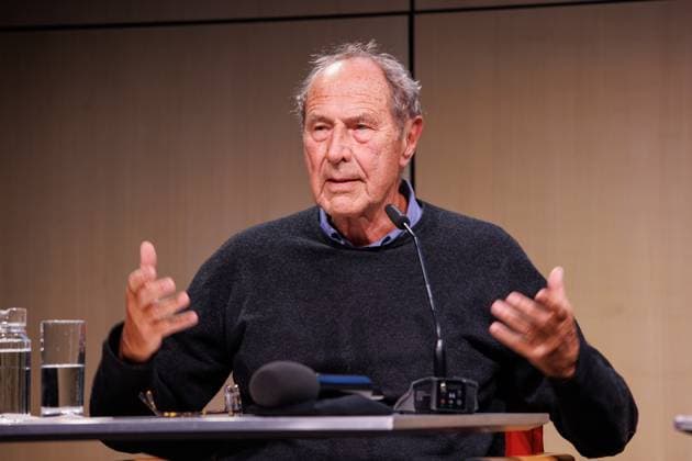 r Akademie der Künste Berlin Michael Krüger Unter Dichtern Buchpremiere, Lesung und Gespräch in der Akademie der Künste Berlin foto: gezett 30.09.30