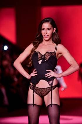 Léa Elui Etam Live Show 2025 J ETAM fashion show at the Palais Brongniart in Paris on September 30, 2025 Veeren Perusseau Bestimage Etam Live Show 2025 JETAM fashion show at the Palais Brongniart in Paris on September 30, 2025 Paris France  Copyright: xVeeren-Perusseau BestimagexVeeren-Perusseau Bestimagex