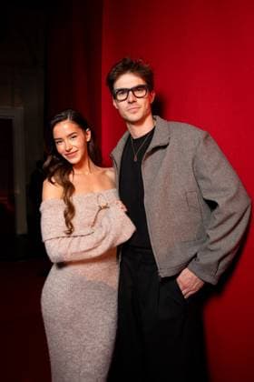 Léa Elui and her partner Scott Morton at the Etam Live Show 2025 J ETAM fashion show at the Palais Brongniart in Paris on September 30, 2025 Veeren Perusseau Bestimage Celebs at the Etam Live Show 2025 JETAM fashion show at the Palais Brongniart in Paris on September 30, 2025 Paris France  Copyright: xVeeren-Perusseau BestimagexVeeren-Perusseau Bestimagex