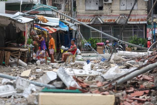 Search and rescue underway after powerful earthquake struck Philippines BOGO CITY, CEBU, PHILIPPINES - OCTOBER 1: Local residents stay on the streets near the debris of damaged buildings amid frequent aftershocks, following a magnitude 6.9 earthquake that jolted parts of the island, in Bogo City, Cebu, Philippines on October 01, 2025. Widespread damages to structures and properties, and multiple injuries and deaths have been reported following a powerful magnitude 6.9 earthquake that struck parts of Cebu on September 30. Local governments have declared a state of calamity in response to the situation, amid continued aftershocks. Daniel Ceng Anadolu Cebu Philippines. Editorial use only. Please get in touch for any other usage.  Copyright: x2025xAnadoluxDanielxCengx