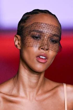 PFW Etam Runway A model walks the runway during the Etam Womenswear Spring Summer 2026 show as part of Paris Fashion Week in Paris, France on September 30, 2025. Photo by Aurore Marechal ABACAPRESS.COM Paris France  Copyright: xMarechalxAurore ABACAx