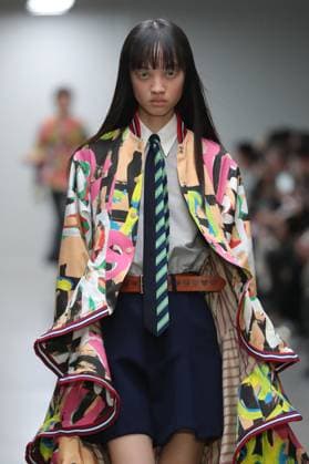 PFW - Anrealage Runway A model walks the runway during the Anrealage Womenswear Spring Summer 2026 show at Palais de Tokyo as part of Paris Fashion Week on September 30, 2025 in Paris, France. Photo by Alain-gil Gonzalze ABACAPRESS.COM Paris France  Copyright: xGonzalezxAlain-Gil ABACAx