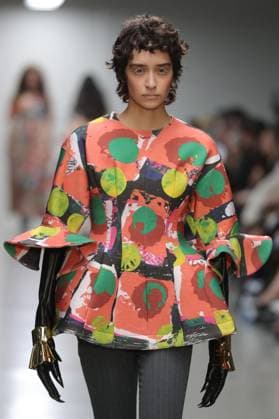 PFW - Anrealage Runway A model walks the runway during the Anrealage Womenswear Spring Summer 2026 show at Palais de Tokyo as part of Paris Fashion Week on September 30, 2025 in Paris, France. Photo by Alain-gil Gonzalze ABACAPRESS.COM Paris France  Copyright: xGonzalezxAlain-Gil ABACAx