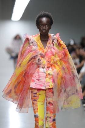 PFW - Anrealage Runway A model walks the runway during the Anrealage Womenswear Spring Summer 2026 show at Palais de Tokyo as part of Paris Fashion Week on September 30, 2025 in Paris, France. Photo by Alain-gil Gonzalze ABACAPRESS.COM Paris France  Copyright: xGonzalezxAlain-Gil ABACAx