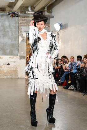 PFW - Pressiat Runway A model walks the runway during the Pressiat Womenswear Spring Summer 2026 show as part of Paris Fashion Week on September 30, 2025 in Paris, France. Photo by Jana Call me J ABACAPRESS.COM Paris Ile de France France  Copyright: xJanaxCallxmexJ ABACAx