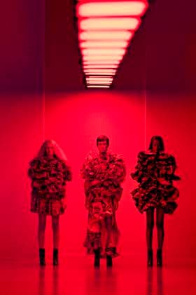 Défilé Anrealage Collection Femme Prêt à Porter Printemps Eté 2026 lors de la Fashion Week de Paris, le 30 septembre 2025 Anrealage Fashion Show Women Ready to Wear Spring Summer 2026 Collection , during Paris Fashion Week September 30th, 2025 Paris France  Copyright: xAgencex xBestimagexAgencex xBestimagex
