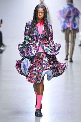 Défilé Anrealage Collection Femme Prêt à Porter Printemps Eté 2026 lors de la Fashion Week de Paris, le 30 septembre 2025 Anrealage Fashion Show Women Ready to Wear Spring Summer 2026 Collection , during Paris Fashion Week September 30th, 2025 Paris France  Copyright: xAgencex xBestimagexAgencex xBestimagex
